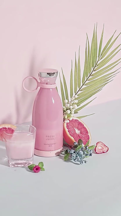 Compact Portable Electric Juicer Blender for Fresh Fruit/Milkshake Lovers